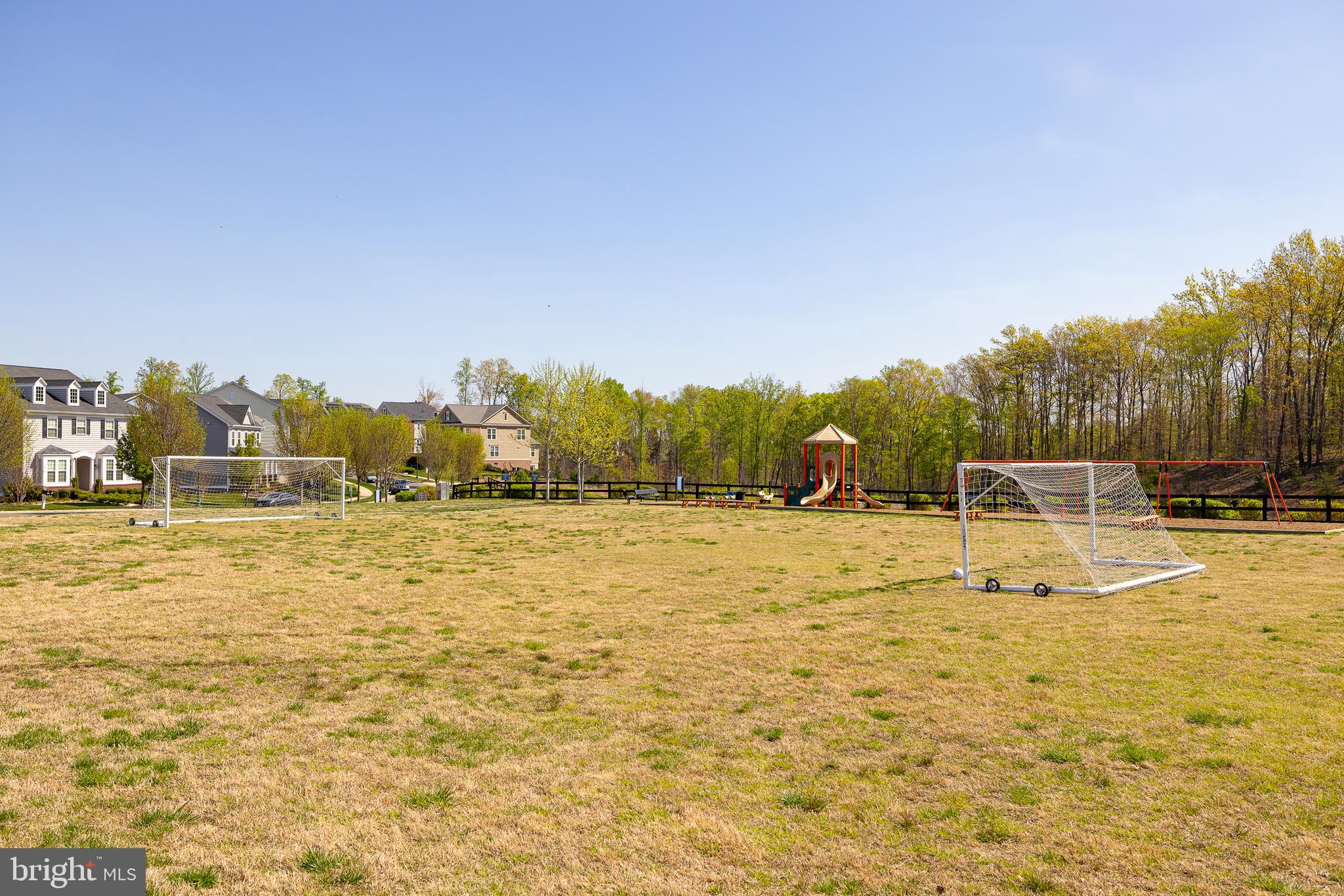 215 Freesia Ln