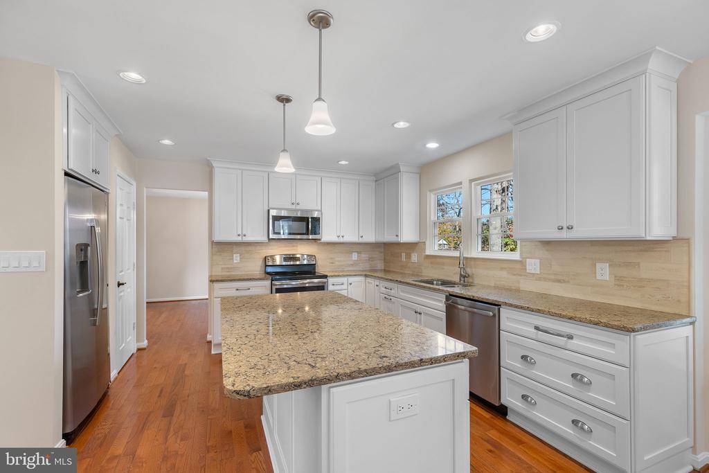10 Timberwood Ct