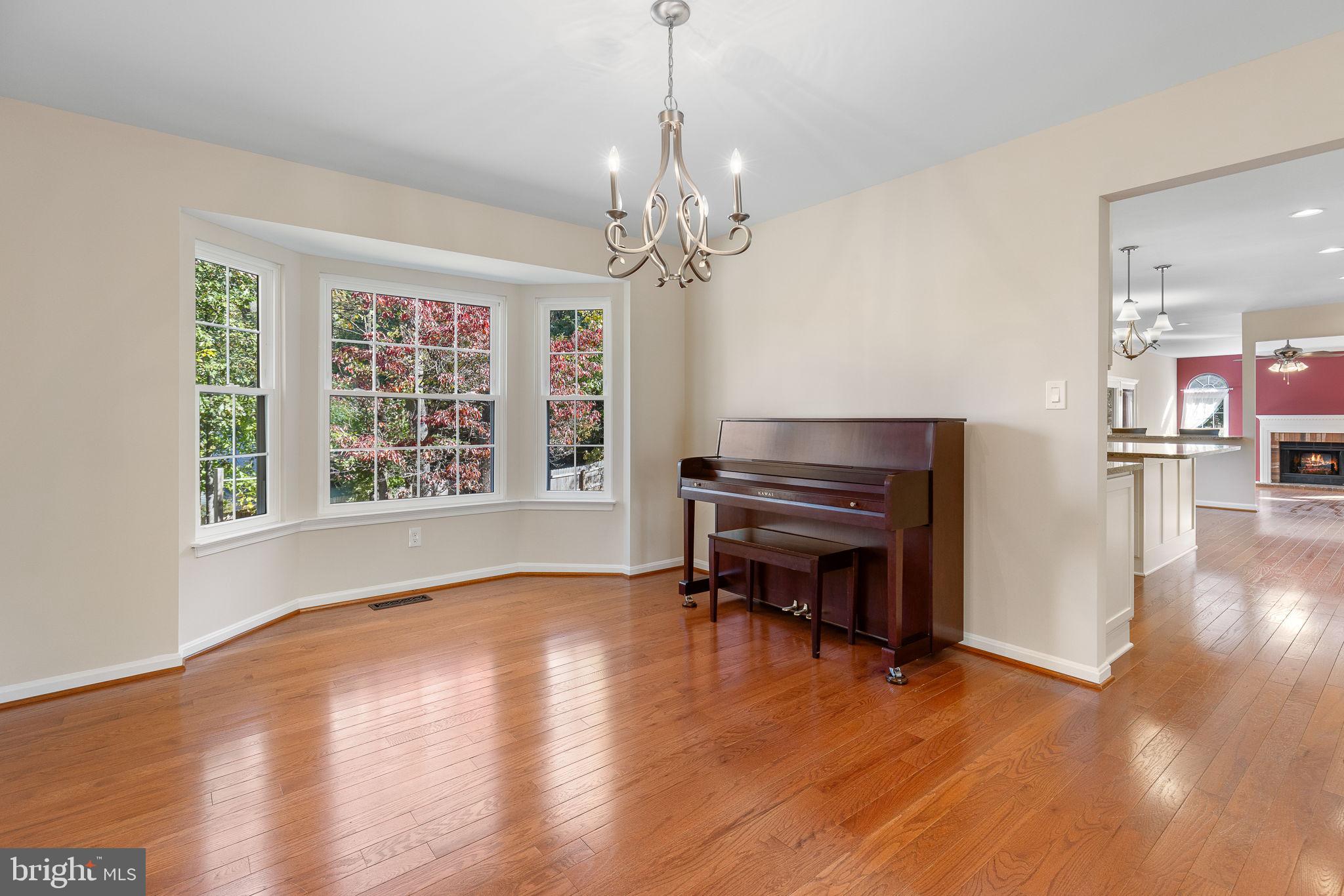 10 Timberwood Ct