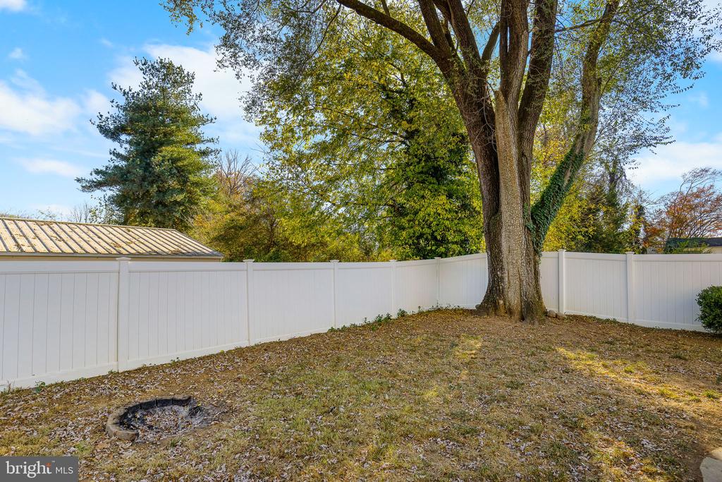 205 Leonard Rd
