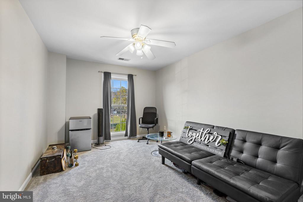 205 Leonard Rd
