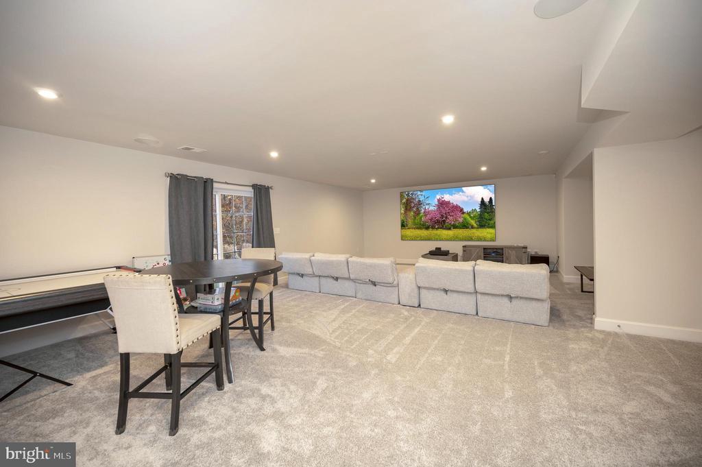 305 Daylily Ln
