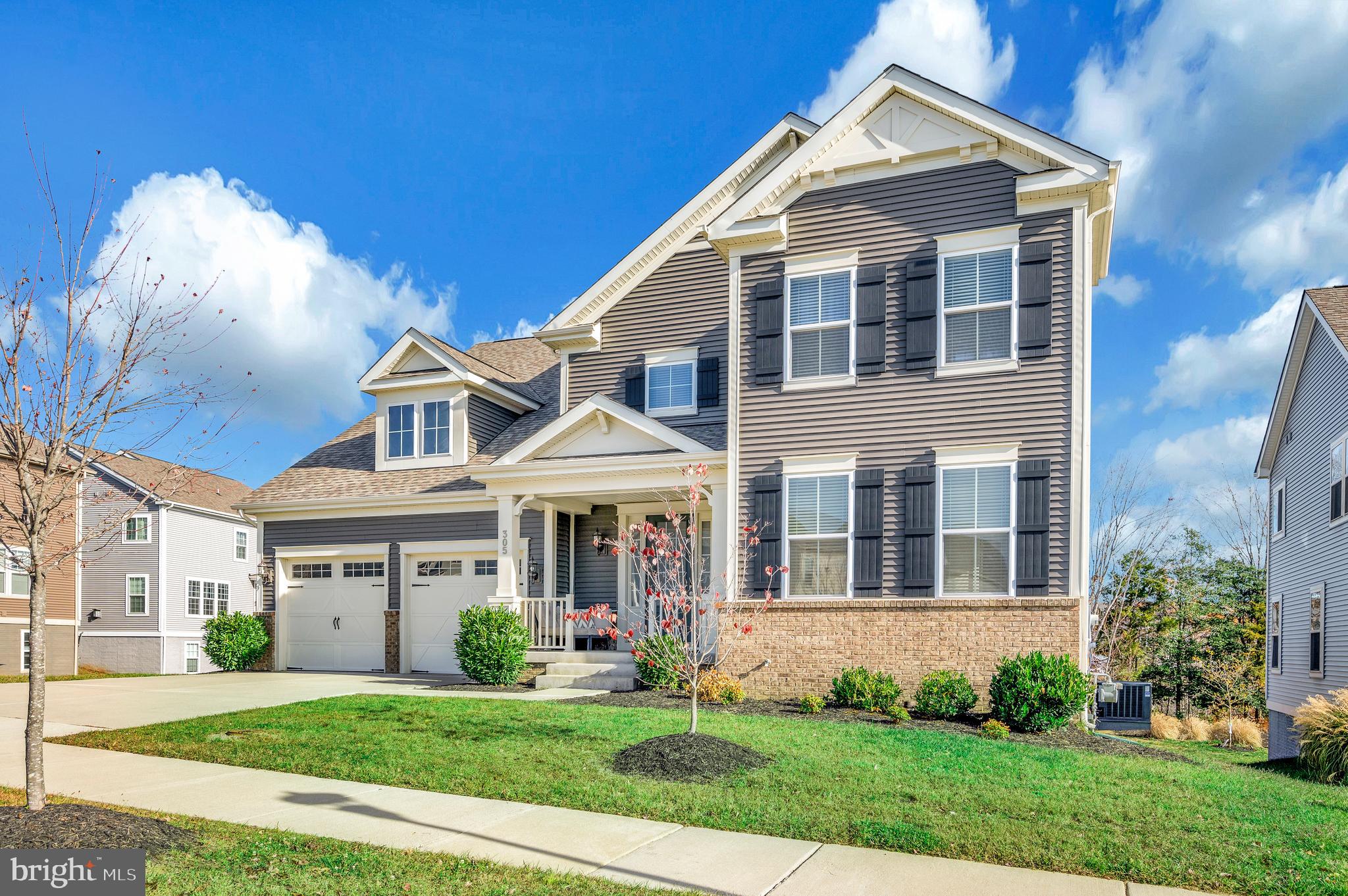 305 Daylily Ln
