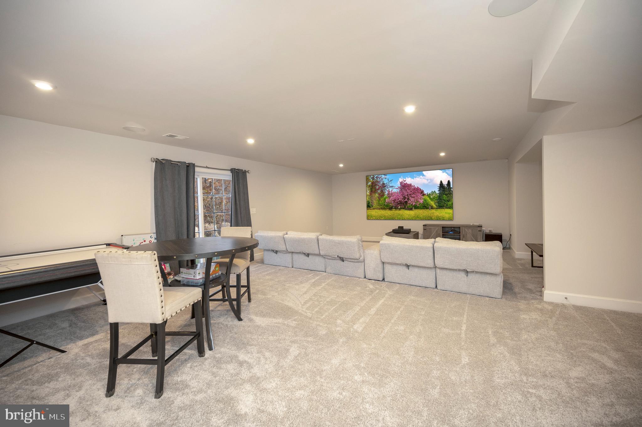 305 Daylily Ln