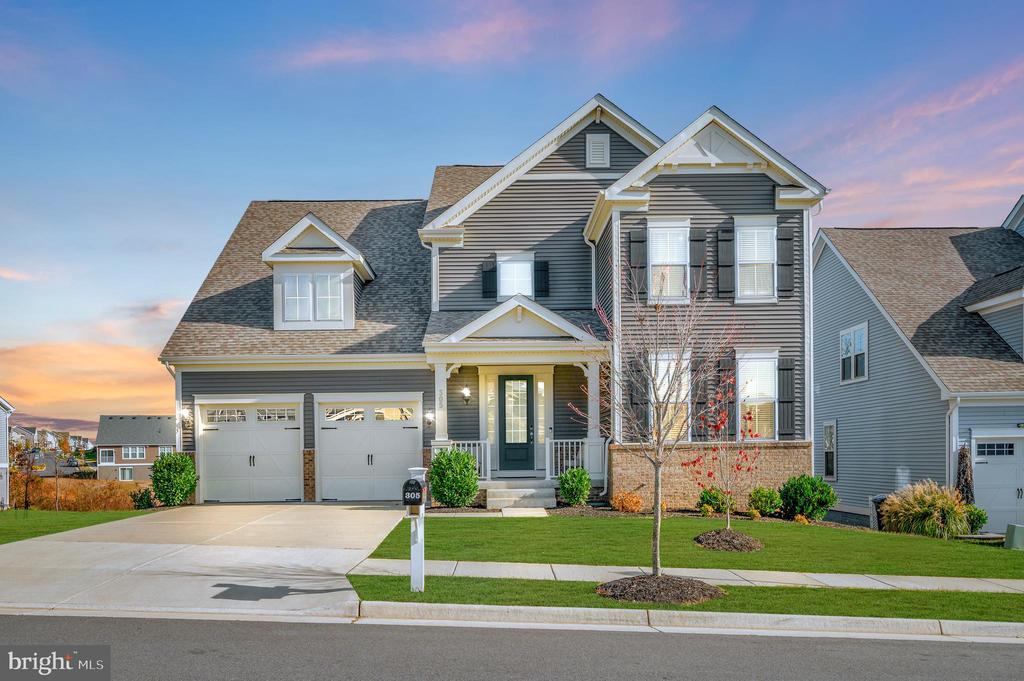 305 Daylily Ln