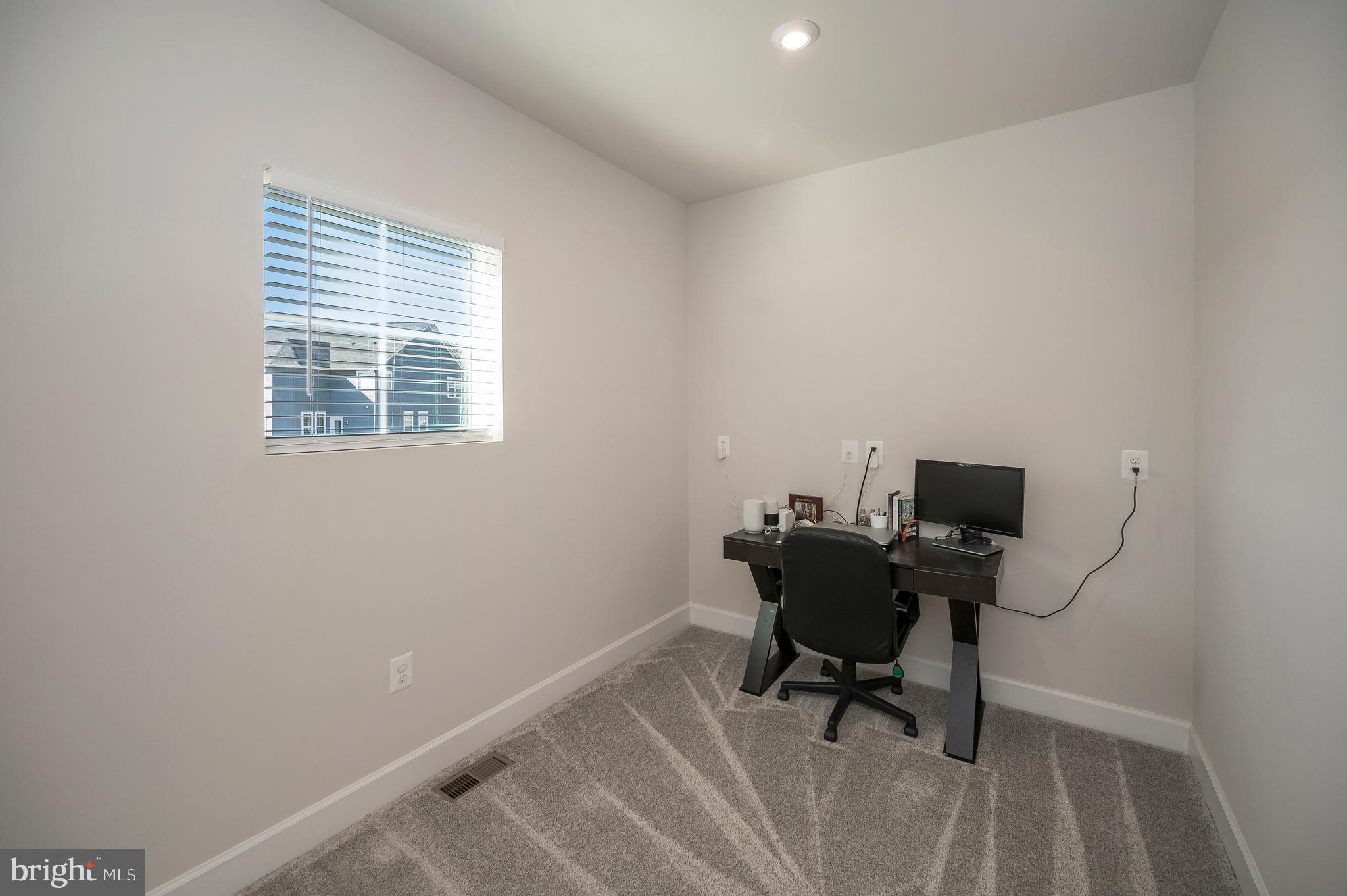 305 Daylily Ln