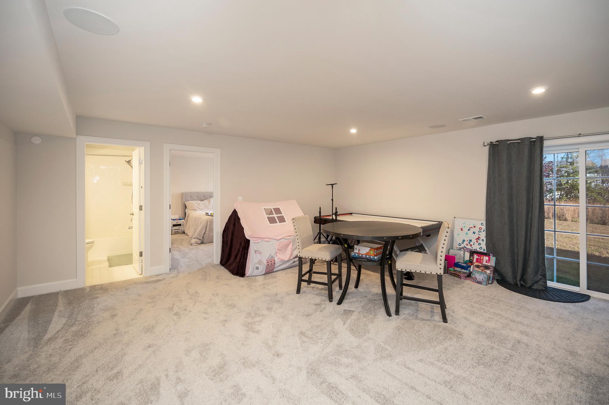305 Daylily Ln