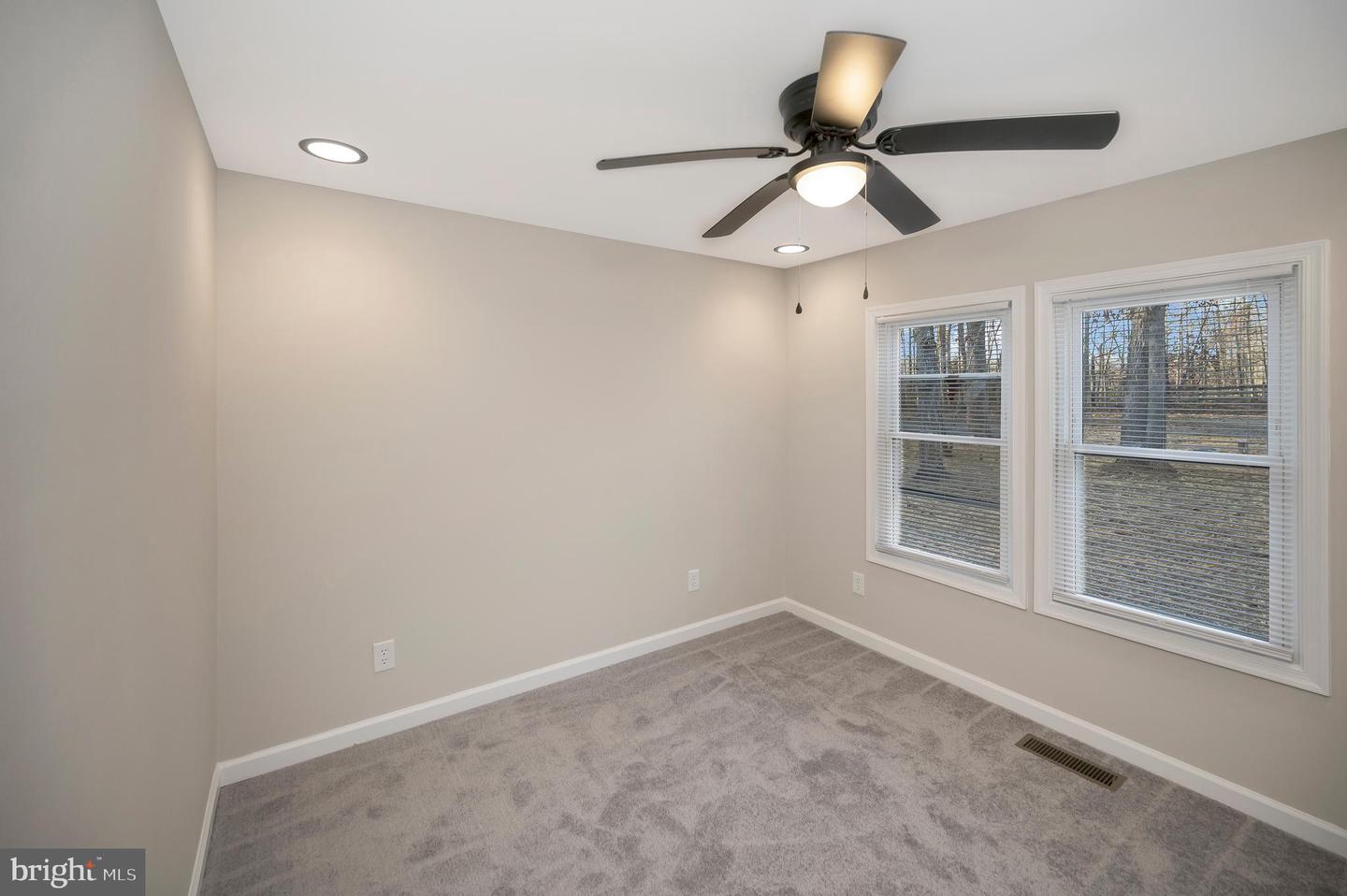 175 Meadows Rd