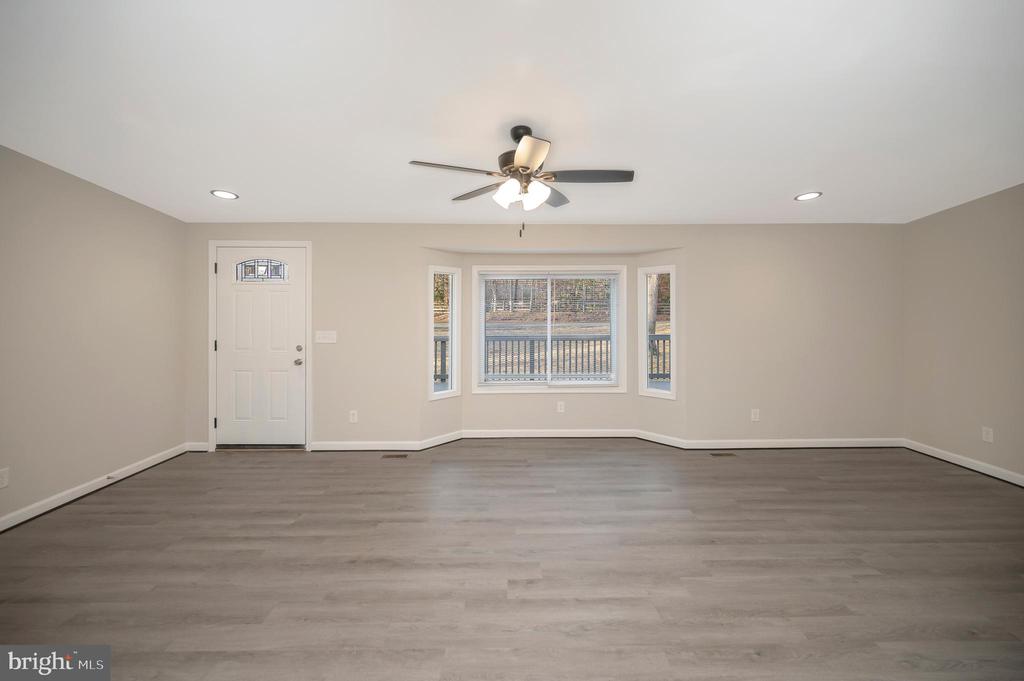 175 Meadows Rd