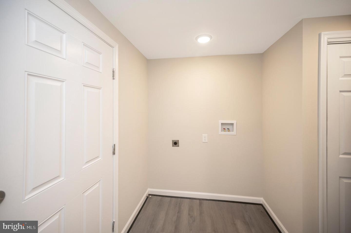 175 Meadows Rd