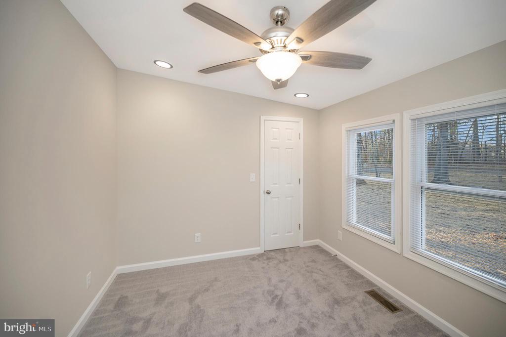 175 Meadows Rd