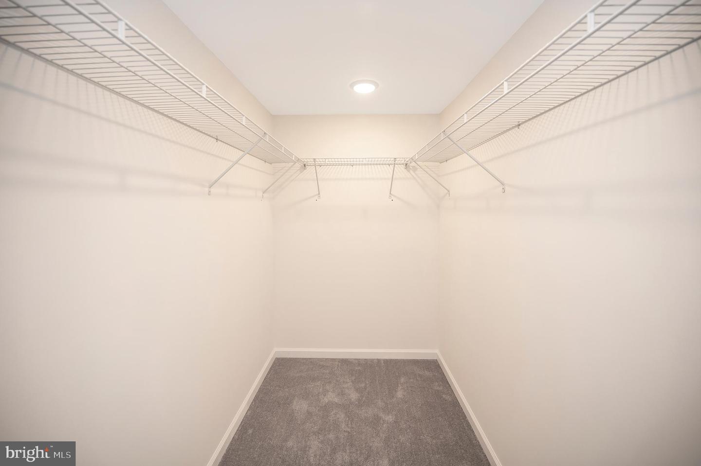 175 Meadows Rd