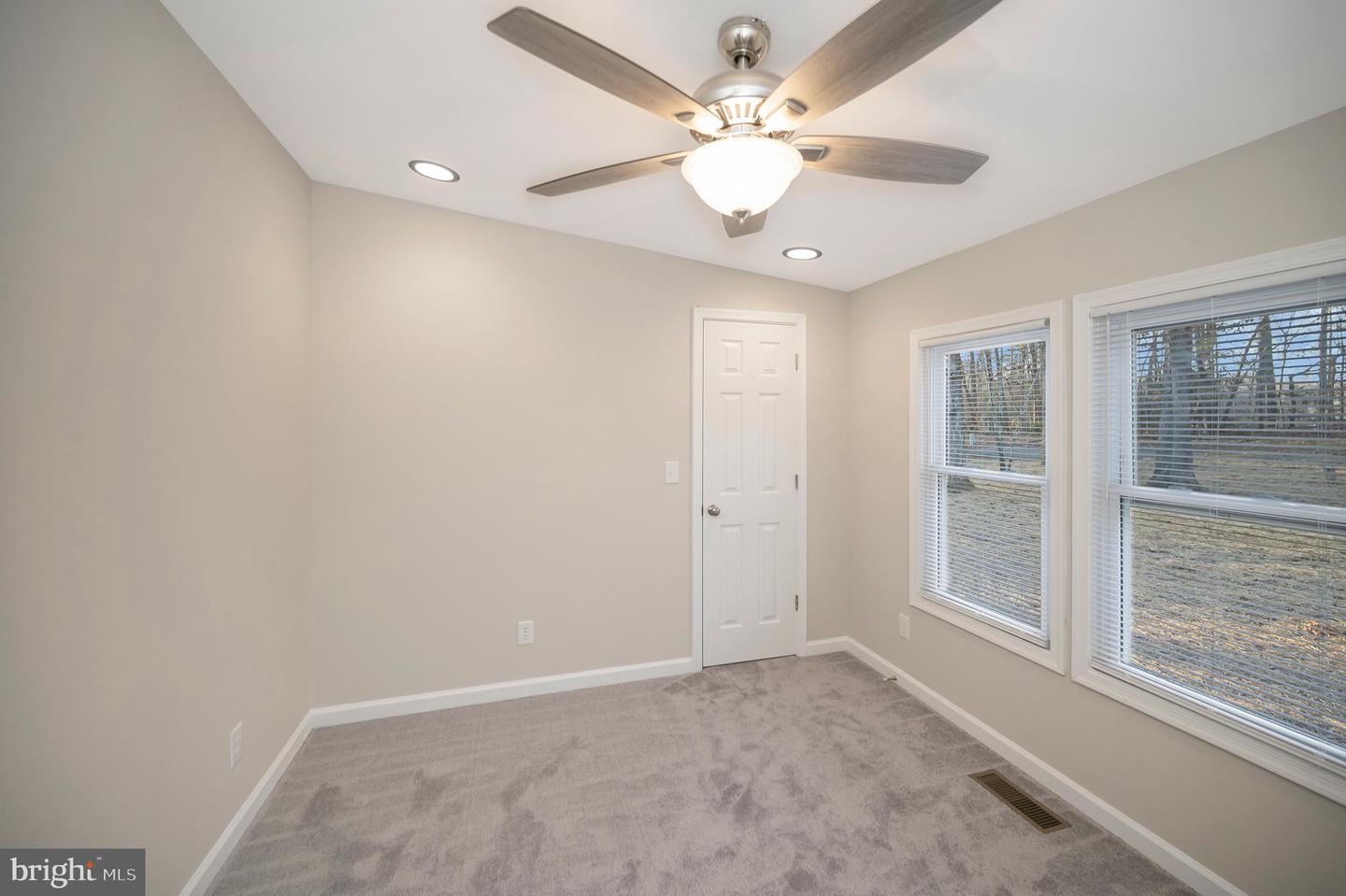 175 Meadows Rd