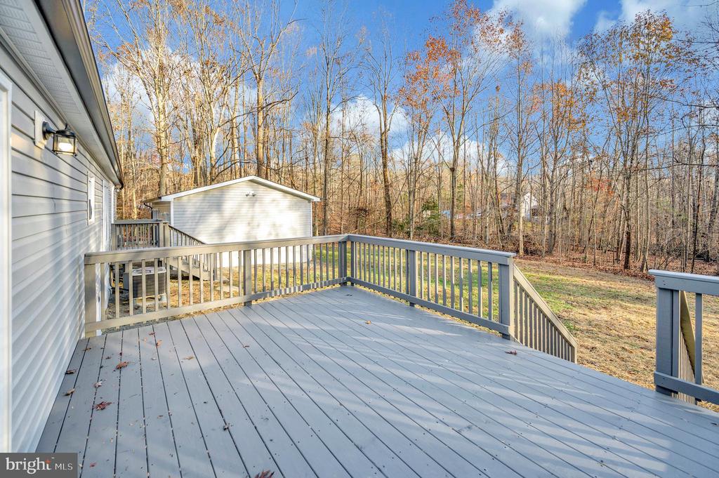 175 Meadows Rd