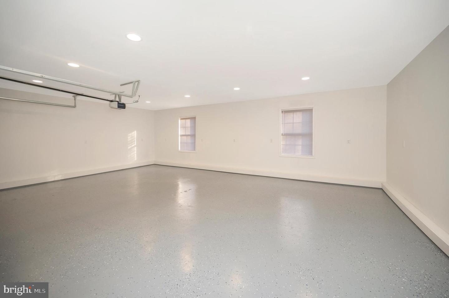175 Meadows Rd