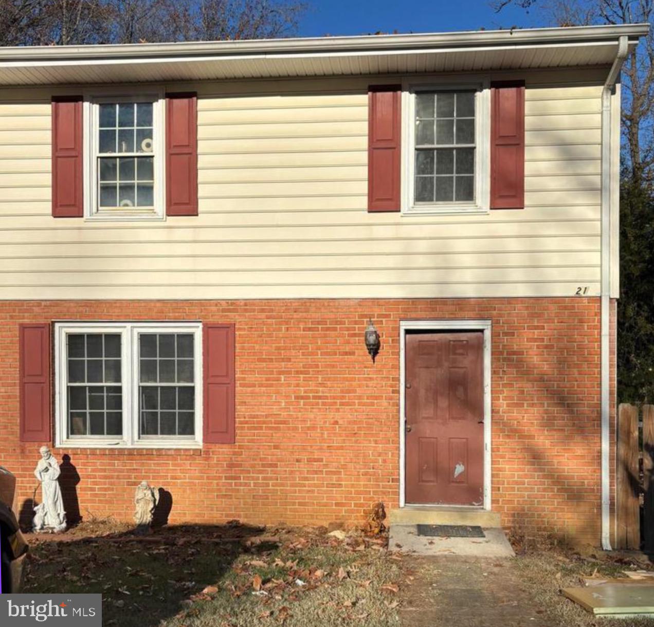 21 Birch Ln