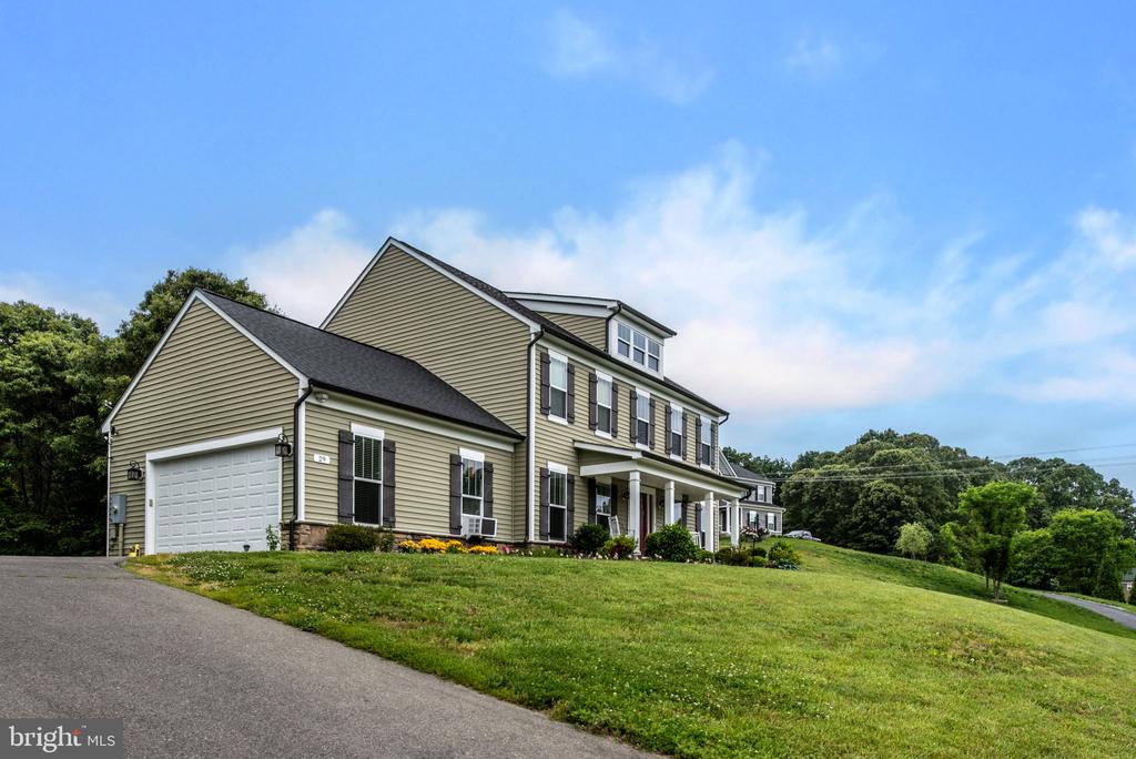 29 Fleetwood Farm Ln