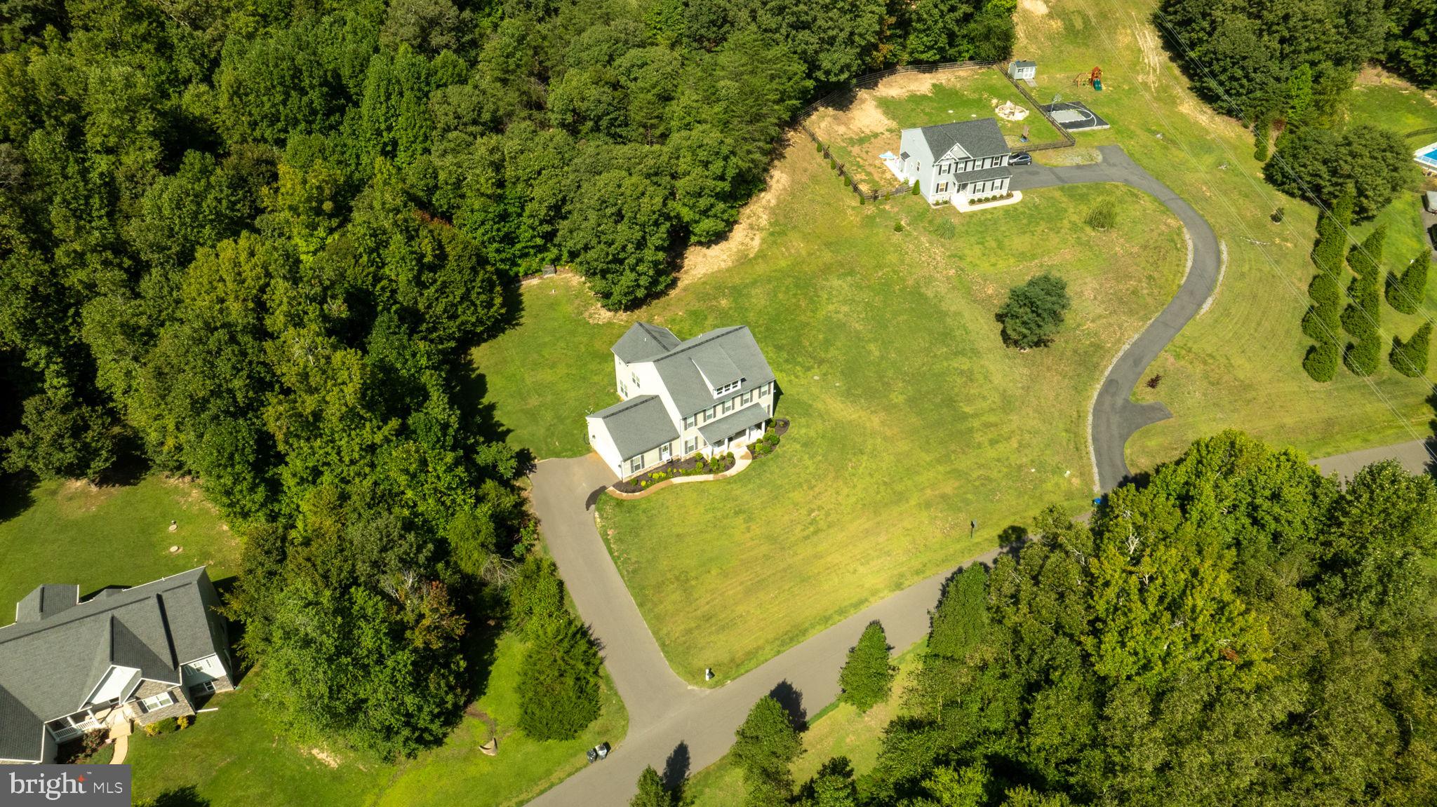 29 Fleetwood Farm Ln