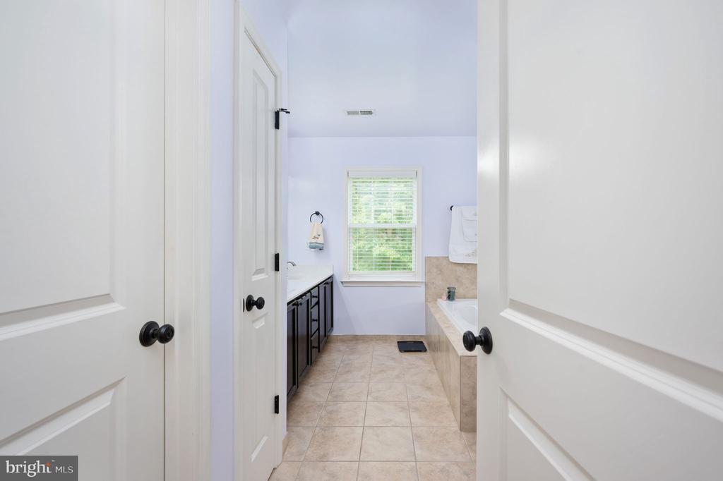 29 Fleetwood Farm Ln
