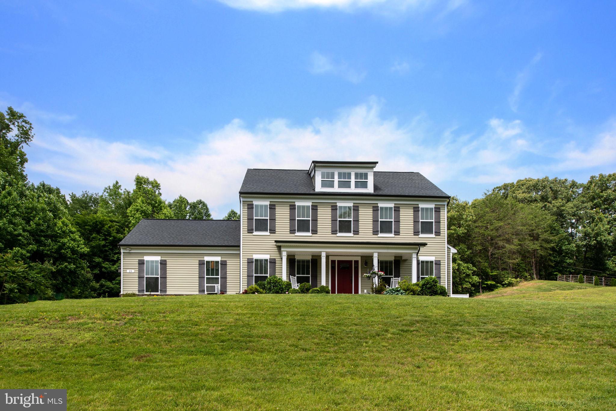 29 Fleetwood Farm Ln