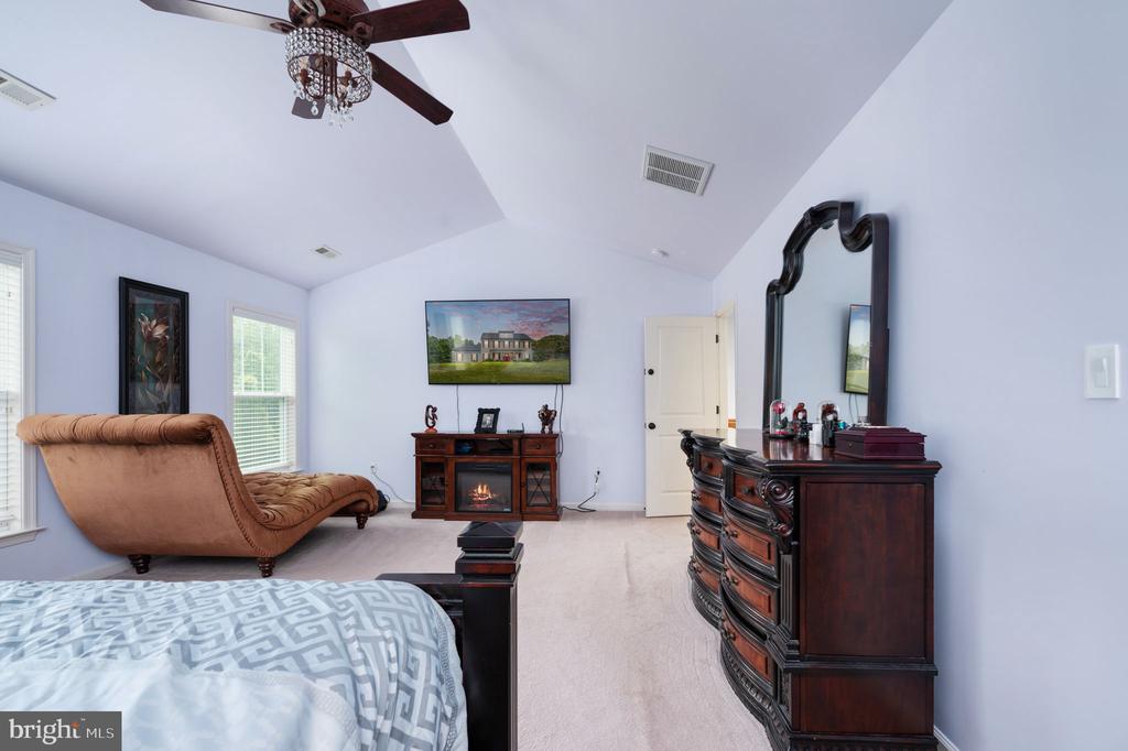 29 Fleetwood Farm Ln