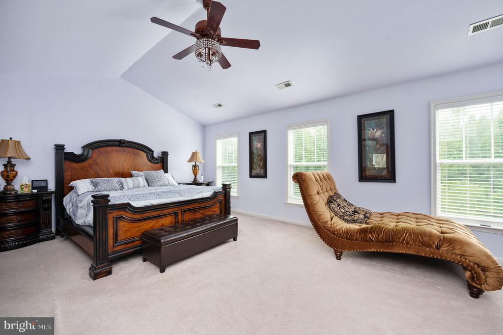 29 Fleetwood Farm Ln
