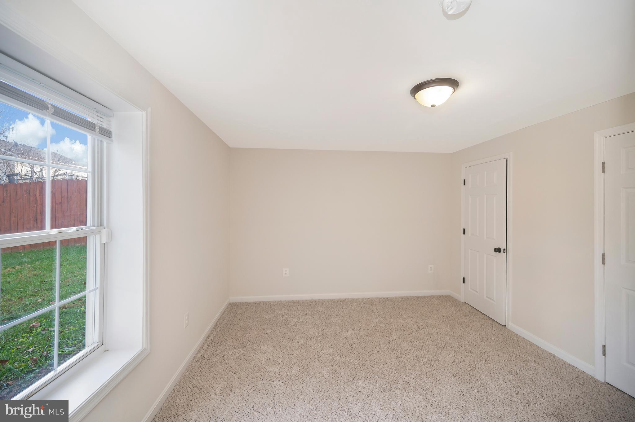 18 JOPLIN CT