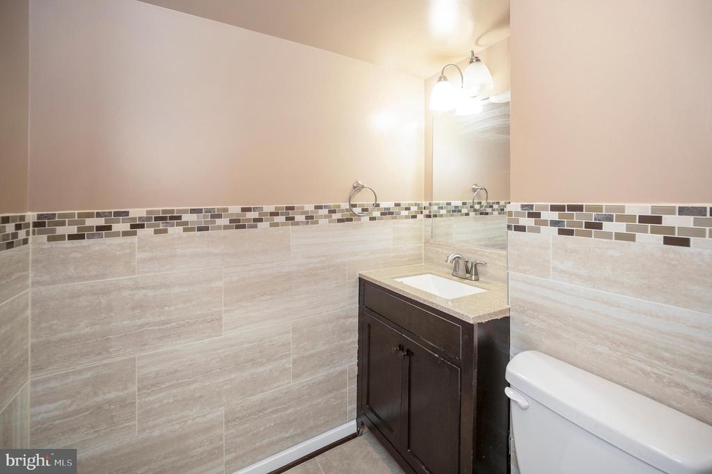 18 JOPLIN CT