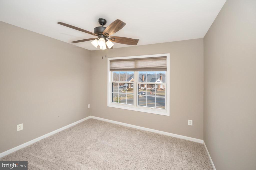 18 JOPLIN CT