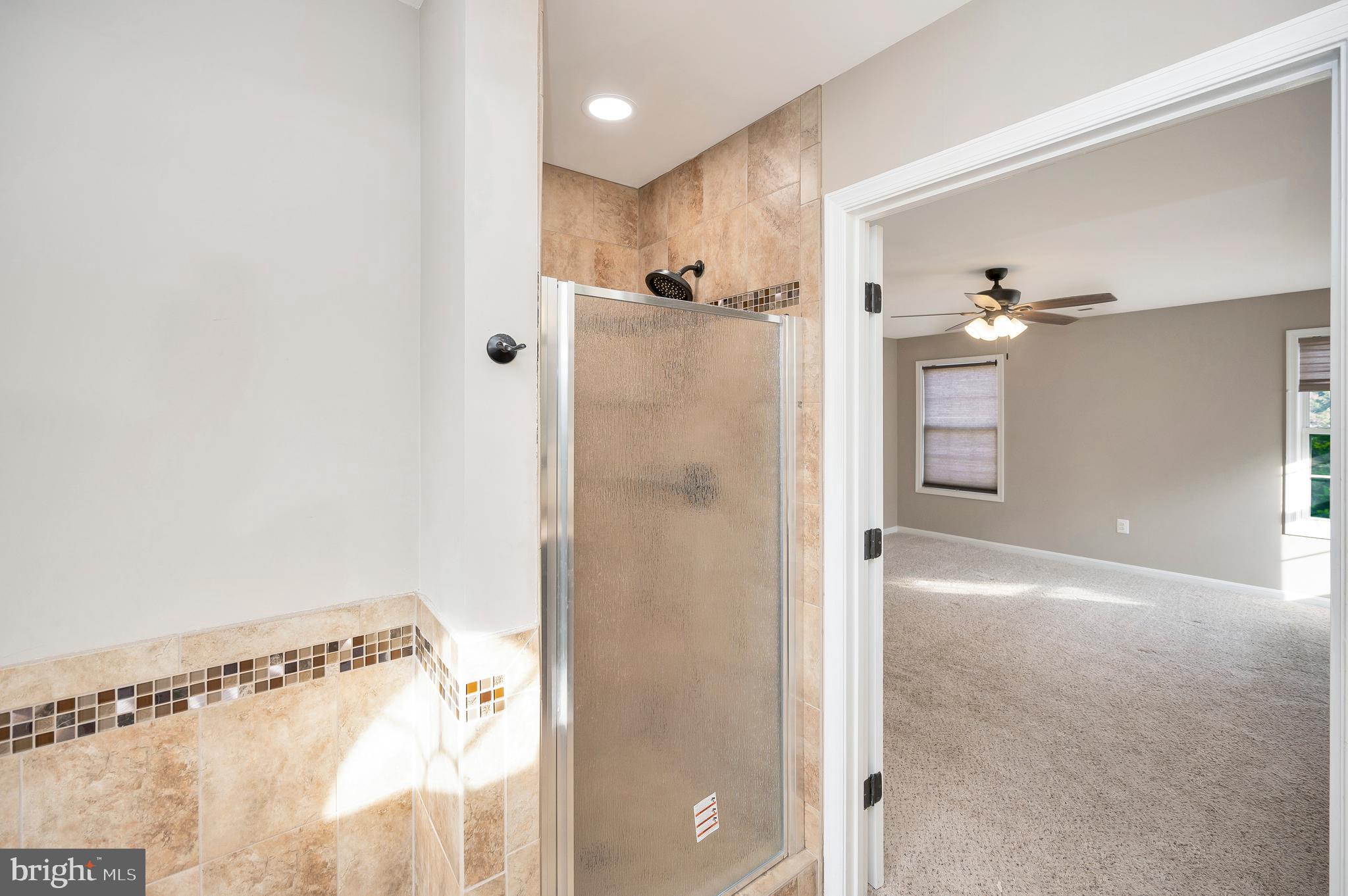 18 JOPLIN CT