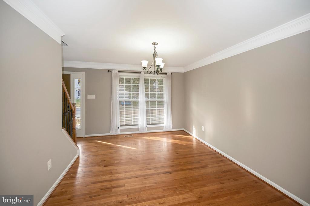 18 JOPLIN CT