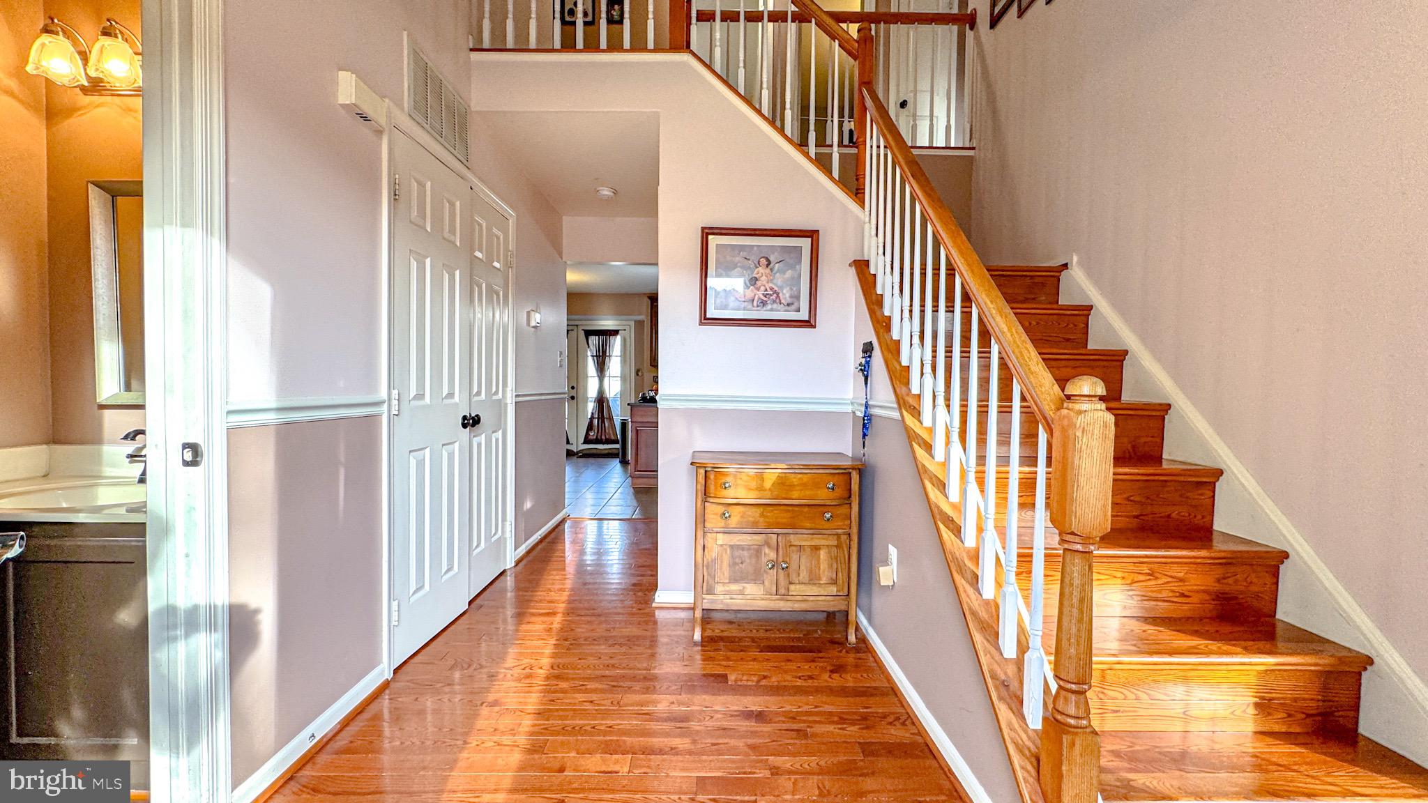 2 DEVONSHIRE LANE