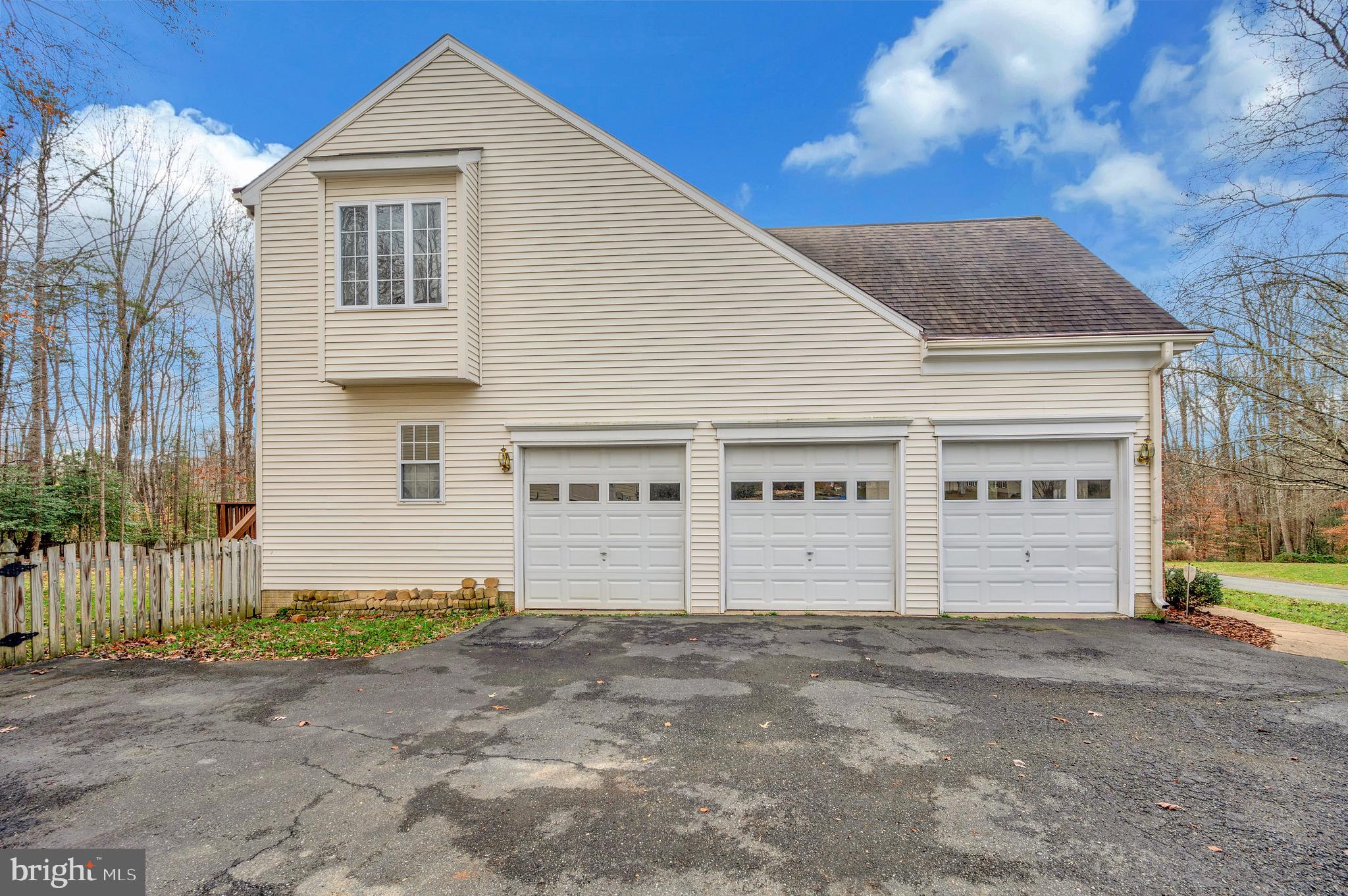 39 WALT WHITMAN BLVD