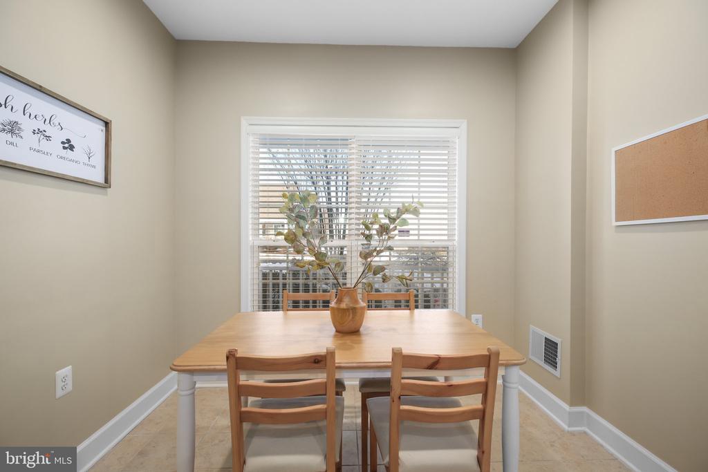 18 Sturgeon Dr