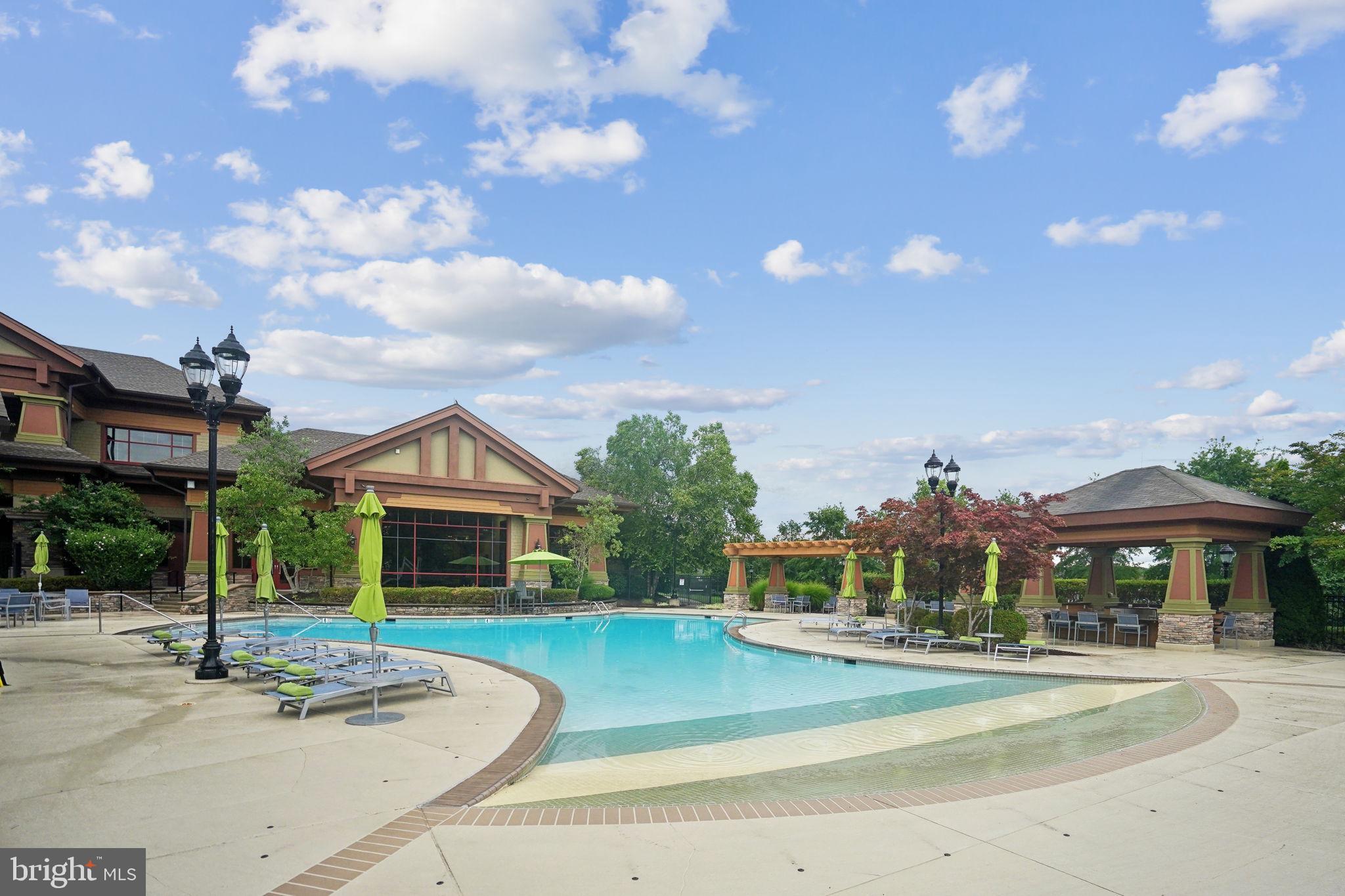 18 Sturgeon Dr