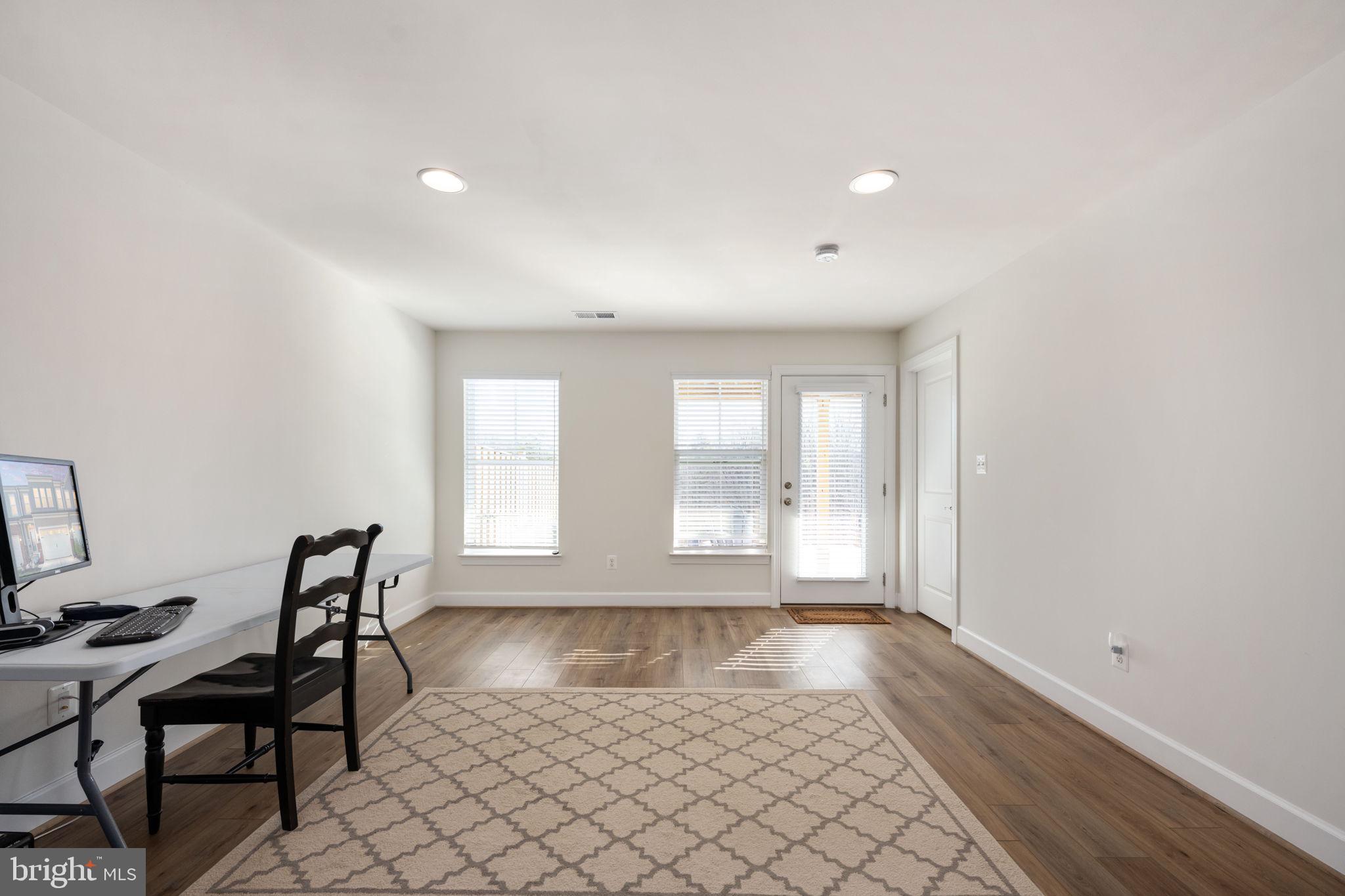 245 Smokebush Dr