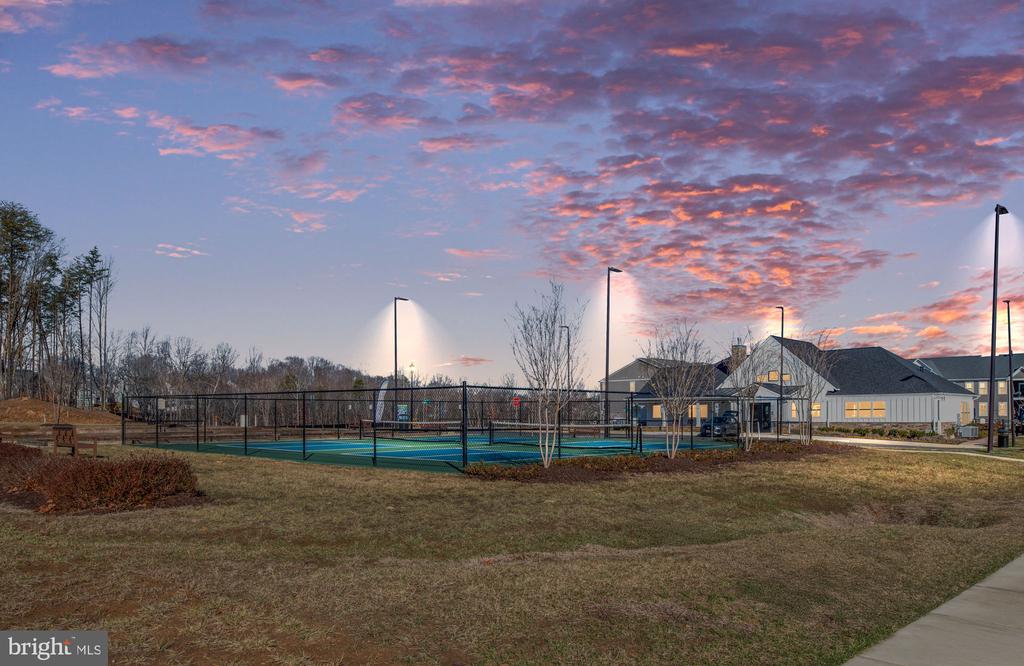 245 Smokebush Dr