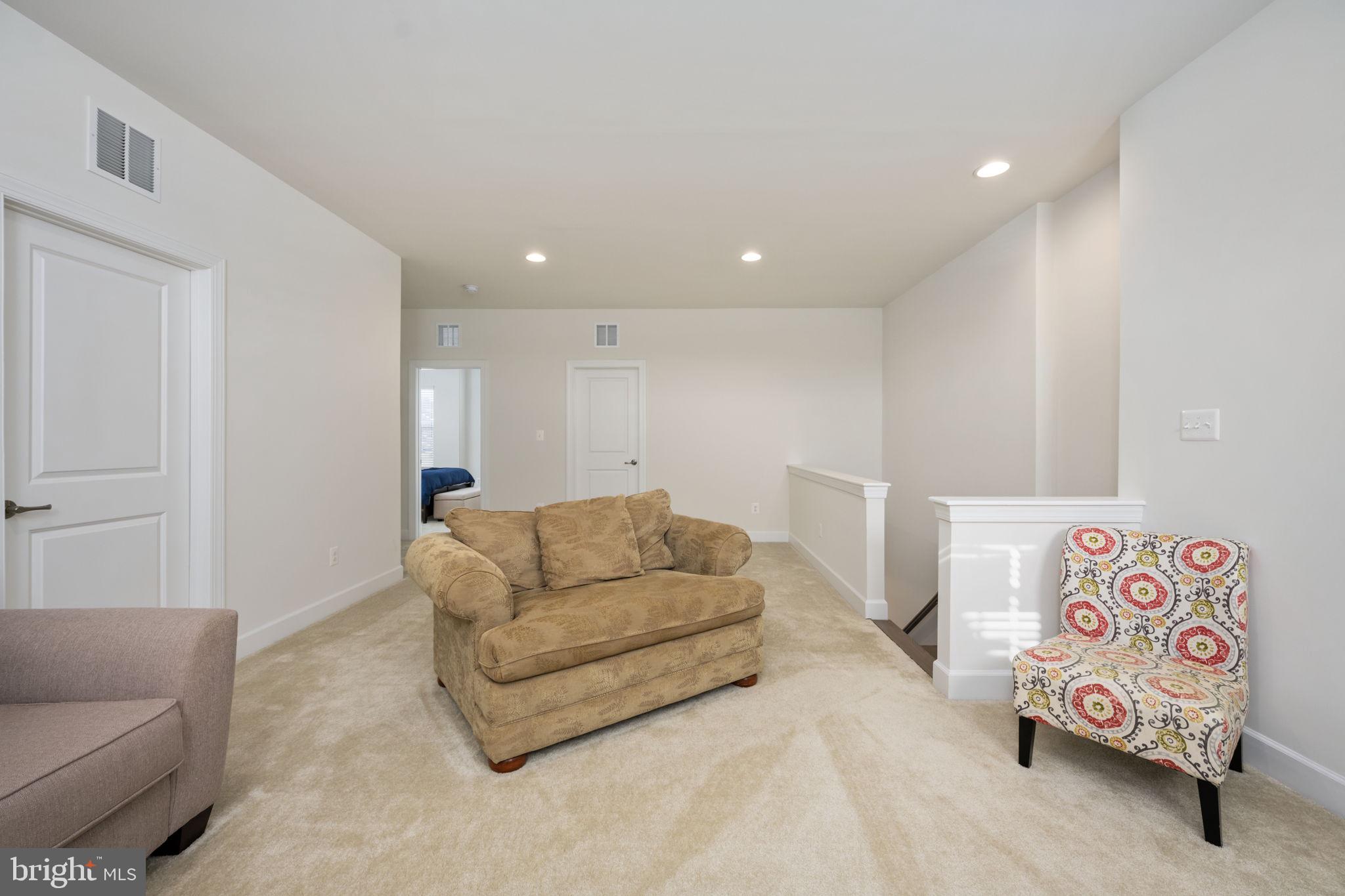 245 Smokebush Dr