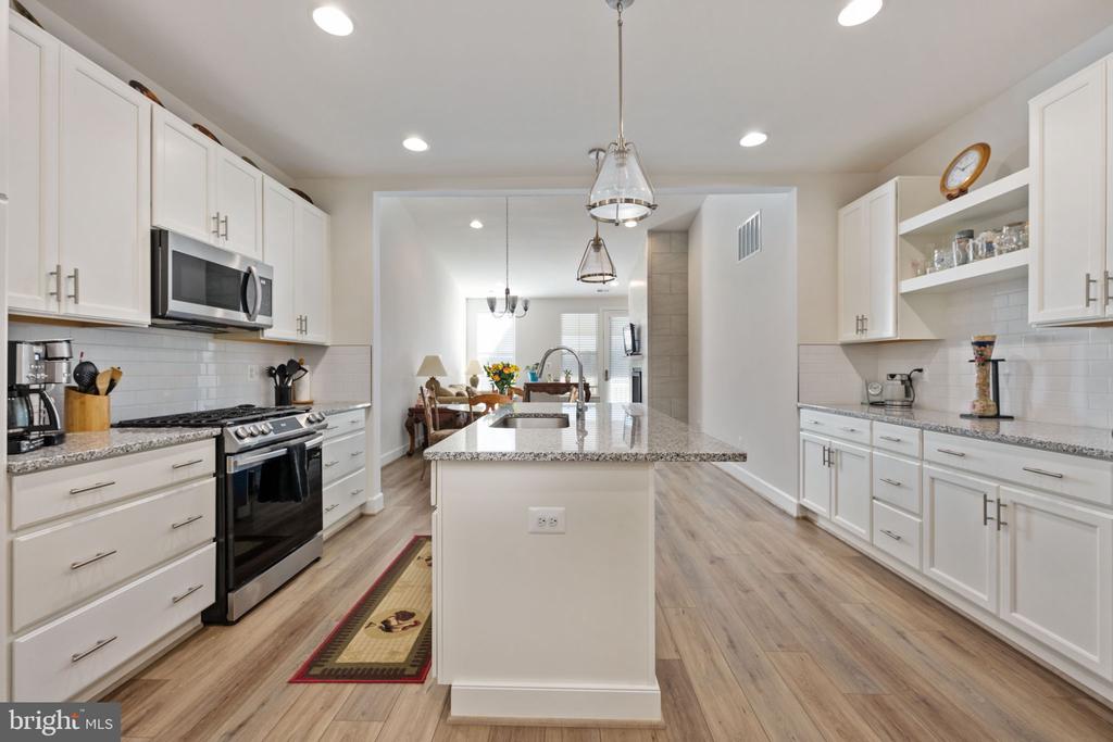245 Smokebush Dr