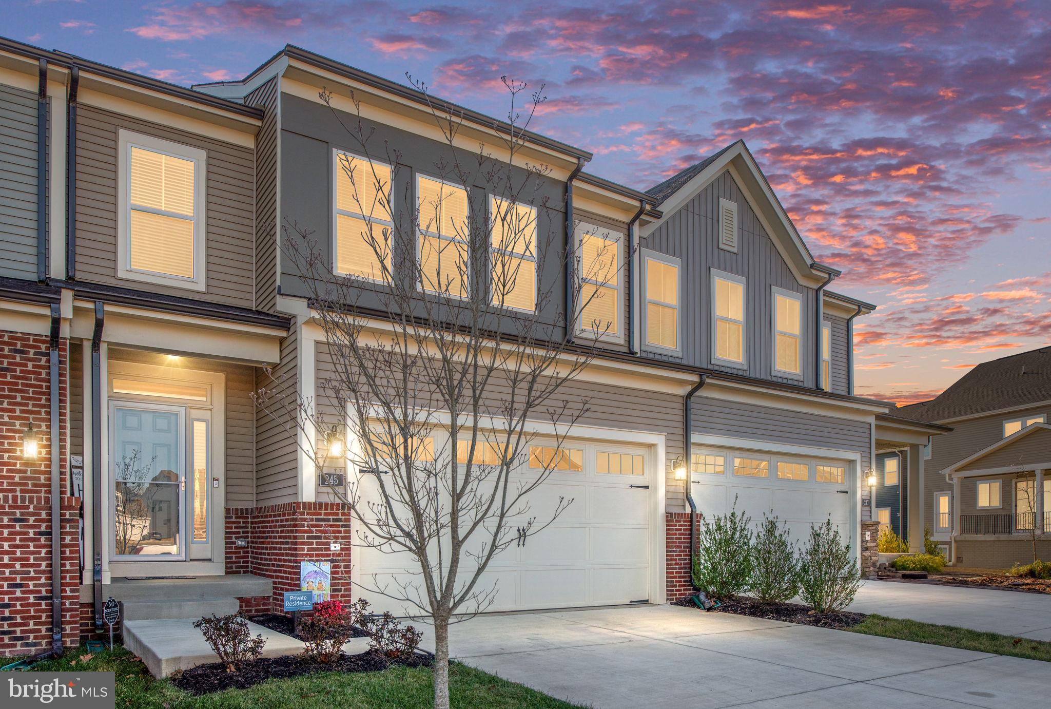 245 Smokebush Dr
