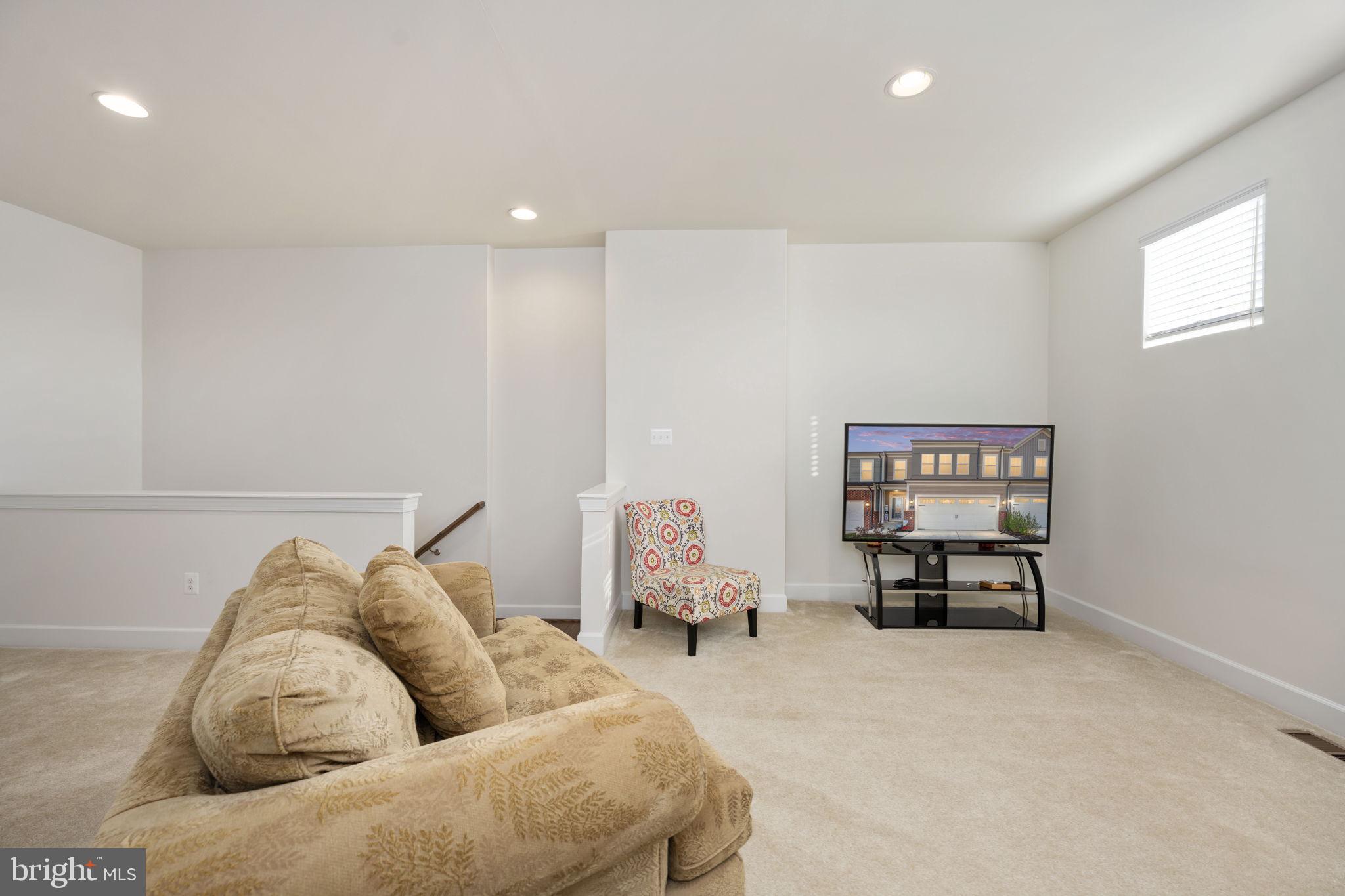 245 Smokebush Dr