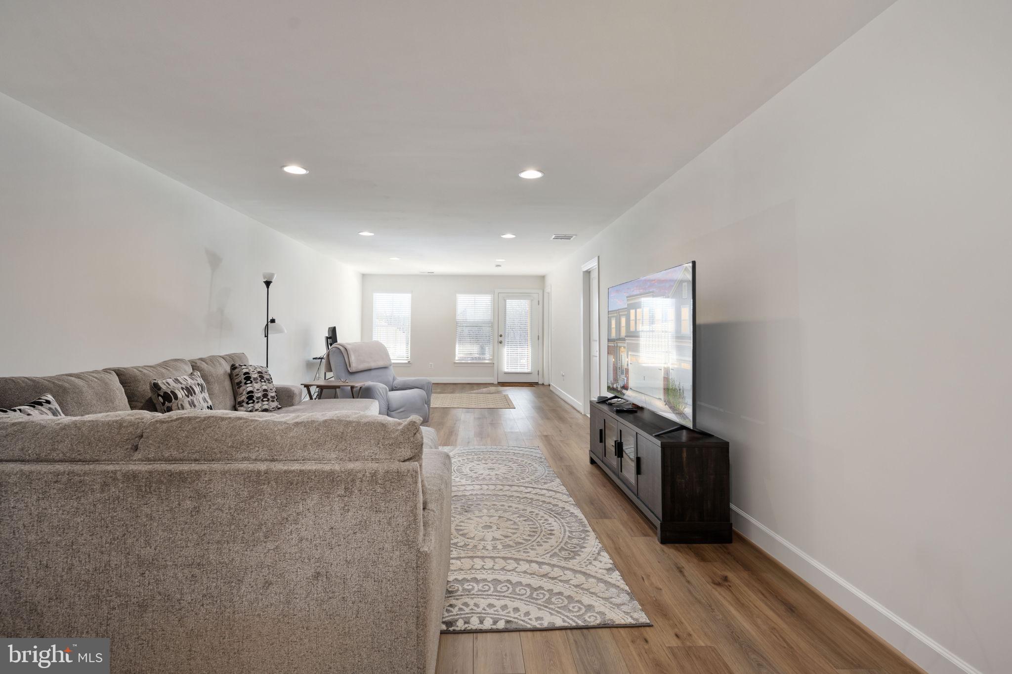 245 Smokebush Dr