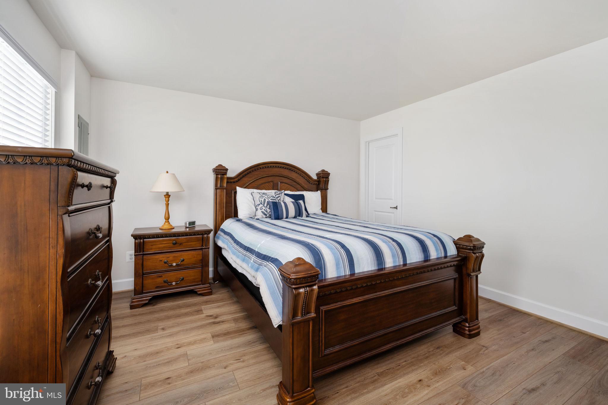 245 Smokebush Dr