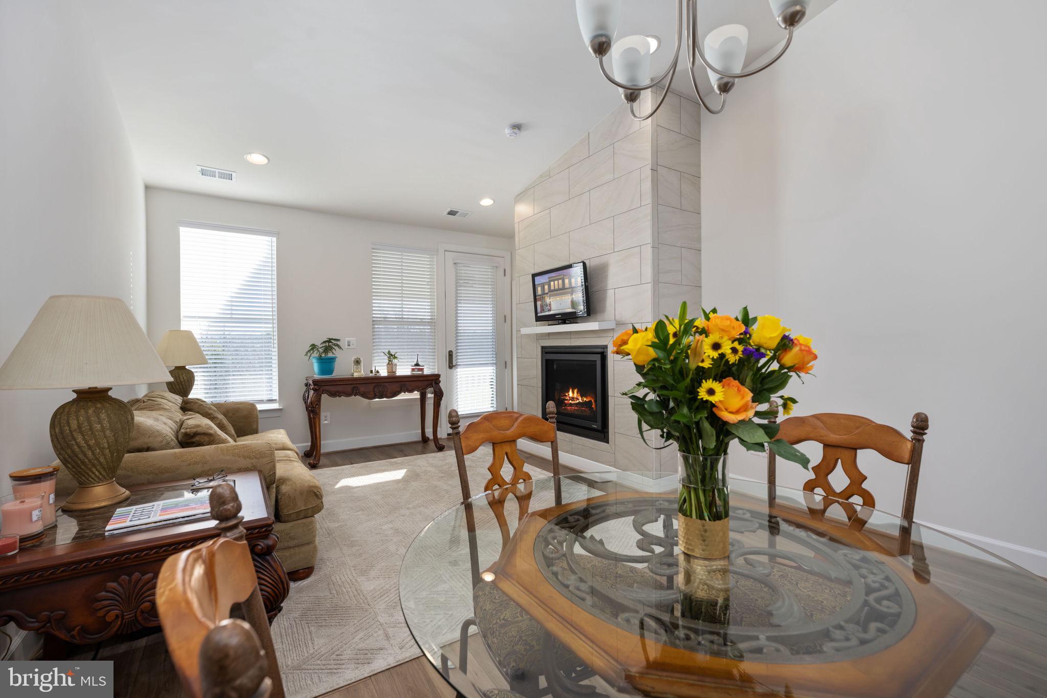 245 Smokebush Dr