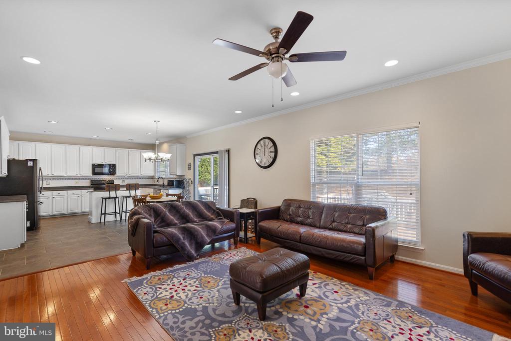 36 FLETCHER DR