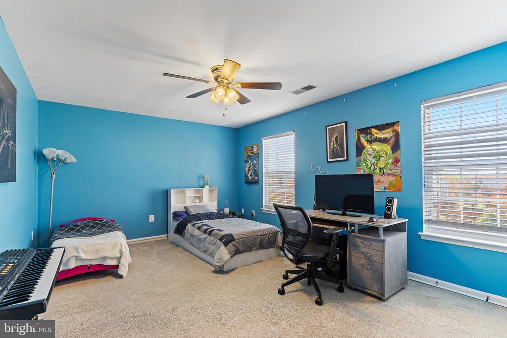36 FLETCHER DR