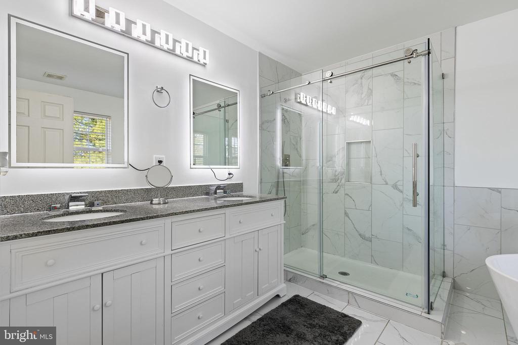 36 FLETCHER DR