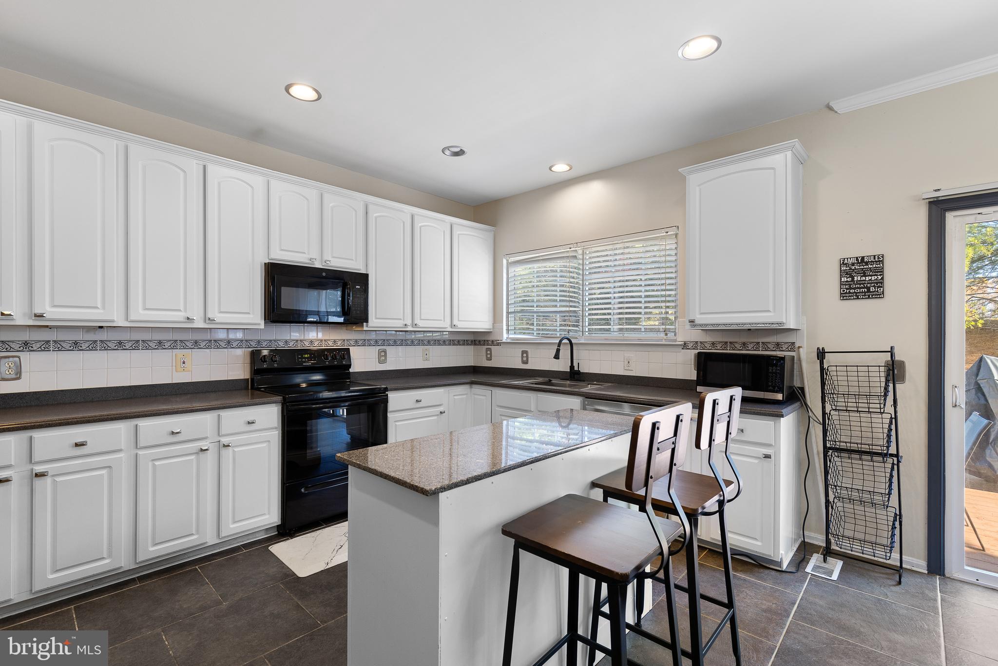 36 FLETCHER DR