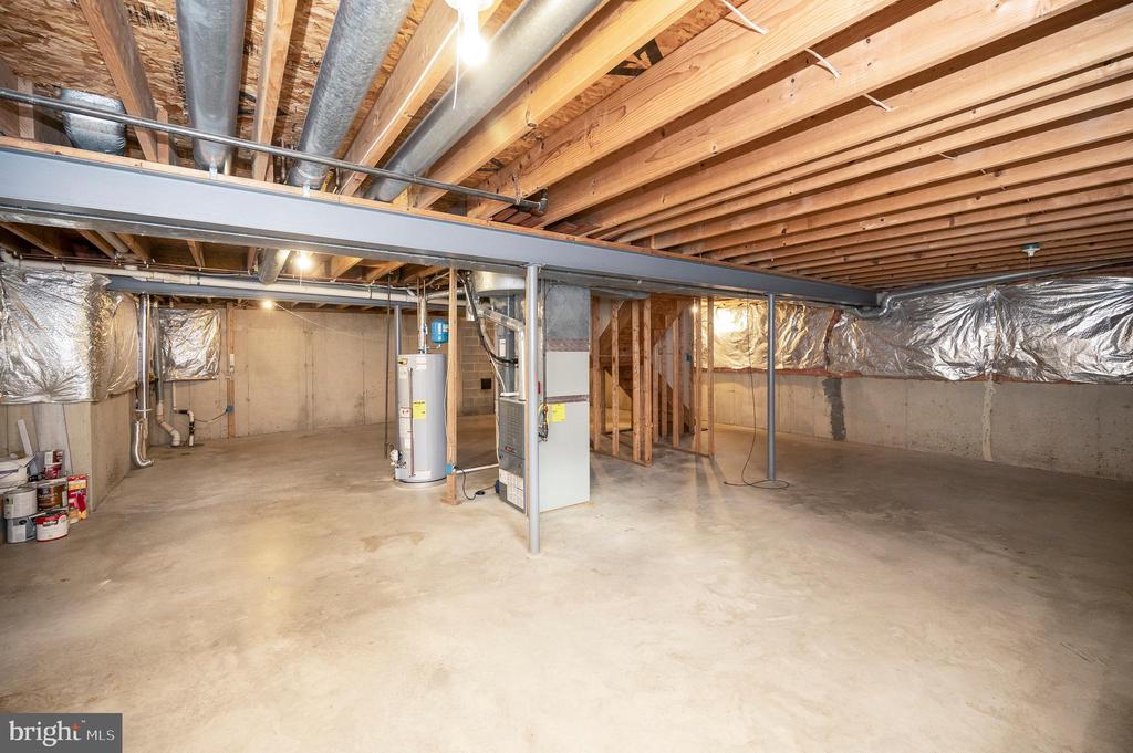 8 Oakbrook Ct