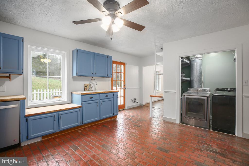 118 Bluebird Ln